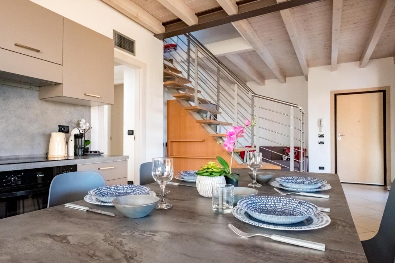 Residenza Oleandro Appartement Desenzano del Garda Buitenkant foto