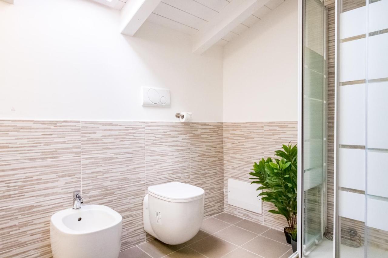 Residenza Oleandro Appartement Desenzano del Garda Buitenkant foto
