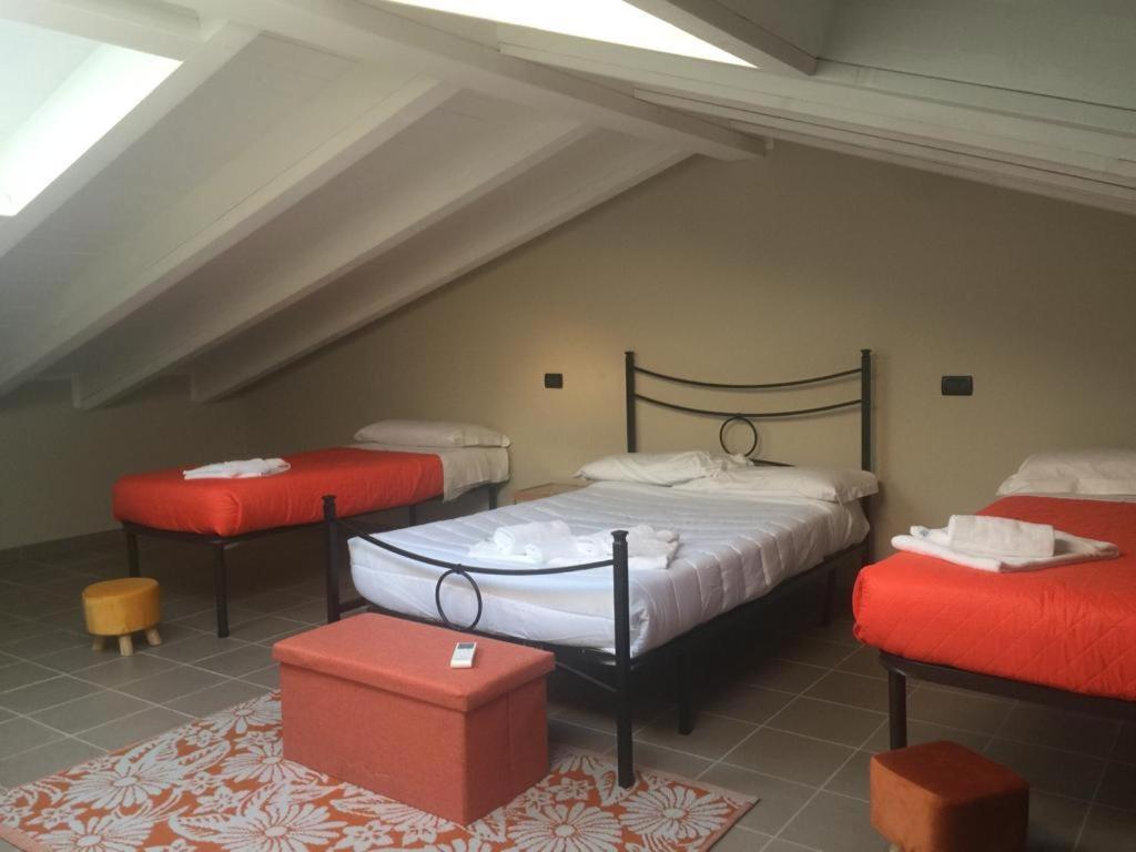 Residenza Oleandro Appartement Desenzano del Garda Buitenkant foto