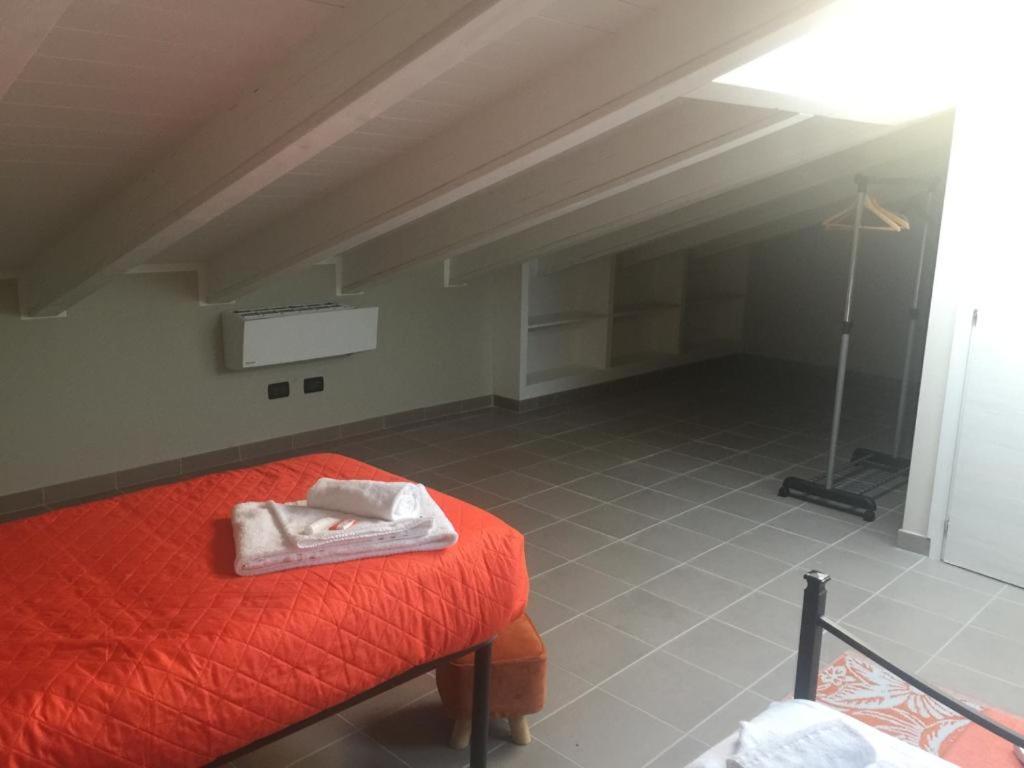 Residenza Oleandro Appartement Desenzano del Garda Buitenkant foto